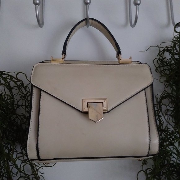 Handbags - 👜 Cute Little Beige Handbag